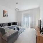 Mm Apartments Brown